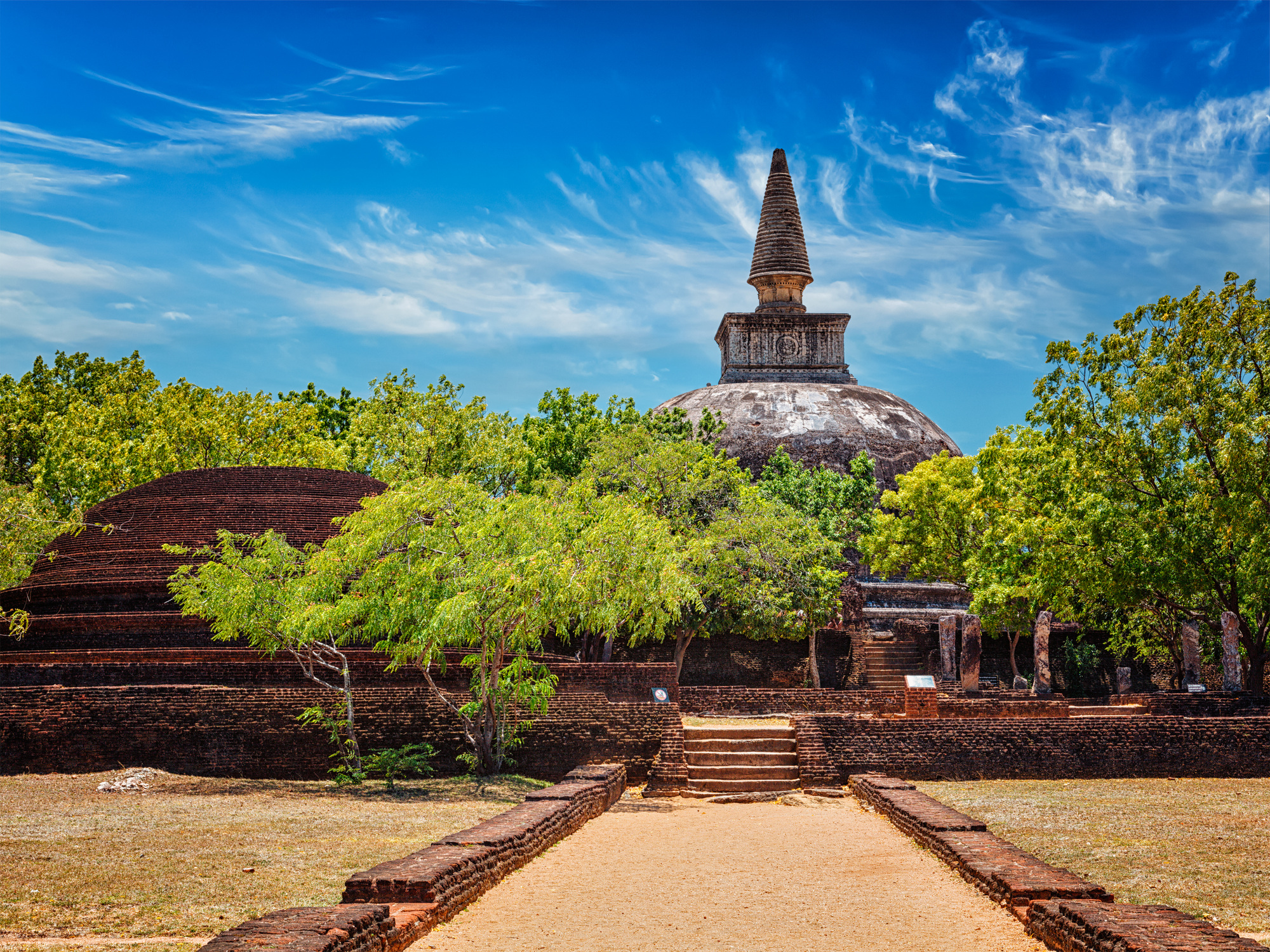 templo tradicional en Sri Lanka, vuelta al mundo Japón Sri Lanka América